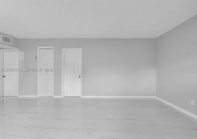 Listing Photo 4 - Condo for sale in building located at 3000 Nw 43Rd Ter, Lauderdale Lakes, FL 33313 - Unit #106