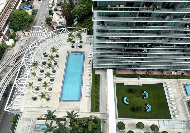 Photo 3 of Condo for sale at 79 Sw 12th St #2809-S, Miami, FL 33130 | MLS# A12067001 | Listing updated on 2026-09-13