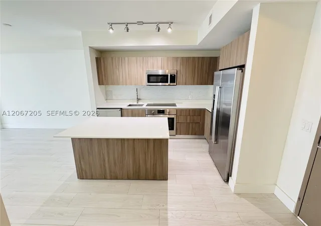 Photo 3 of Condo for sale at 201 Sw 17th Rd #603, Miami, FL 33129 | MLS# A12067205 | Listing updated on 2026-09-11