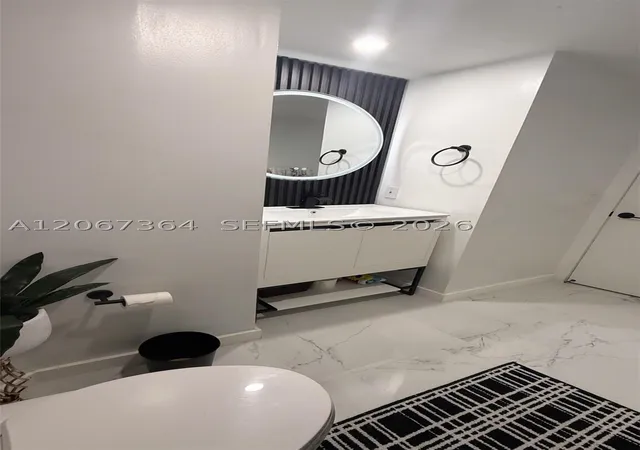 Photo 4 of Condo for sale at 9340 Fontainebleau Blvd #W507, Miami, FL 33172 | MLS# A12067364 | Listing updated on 2026-09-10
