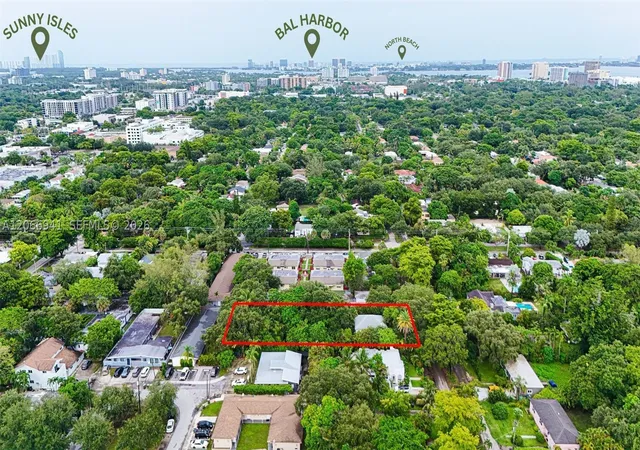Photo 3 of Single family home for sale at 753 Ne 121st St, North Miami, FL 33161 | MLS# A12066941 | Listing updated on 2026-09-24