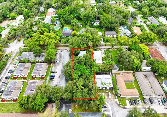 Photo 4 of Single family home for sale at 753 Ne 121St St, North Miami, FL 33161 | MLS# A12066941 | Listing updated on 2026-09-24