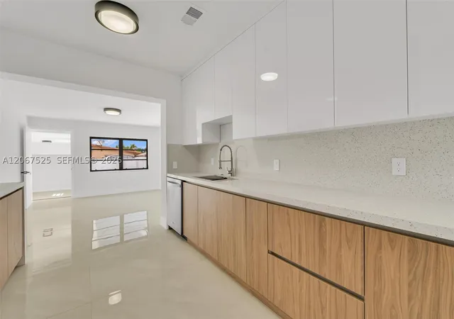 Photo 1 of Sale Pending at 611 Se 4th St, Hialeah, FL 33010 | MLS# A12067525 | Listing updated on 2026-09-14