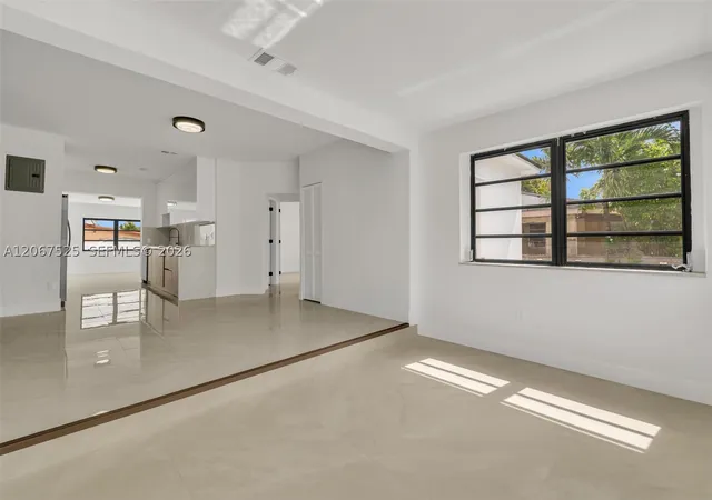 Photo 3 of Sale Pending at 611 Se 4th St, Hialeah, FL 33010 | MLS# A12067525 | Listing updated on 2026-09-14