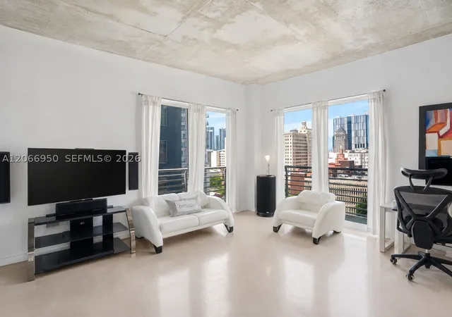 Listing Photo 5 - Condo for sale in The Loft Downtown I located at 234 Ne 3Rd St, Miami, FL 33132 - Unit #1007