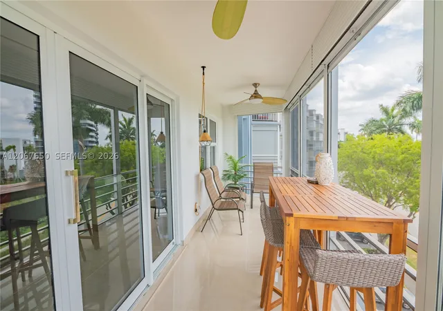 Listing Photo 5 - Condo for sale in building located at 200 Diplomat Pkwy, Hallandale Beach, FL 33009 - Unit #519
