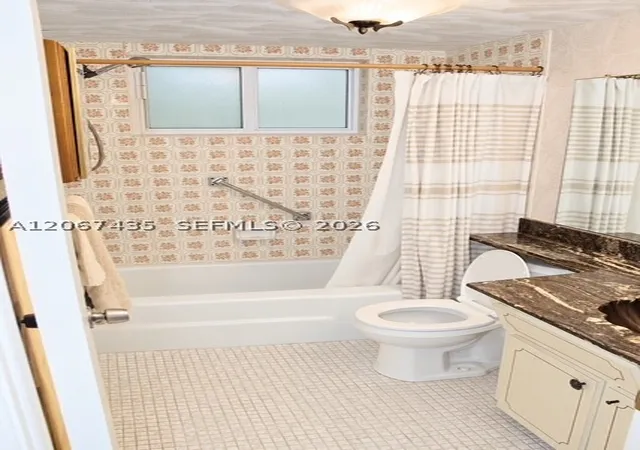 Listing Photo 5 - Condo for sale in building located at 4211 Nw 41St St, Lauderdale Lakes, FL 33319 - Unit #407