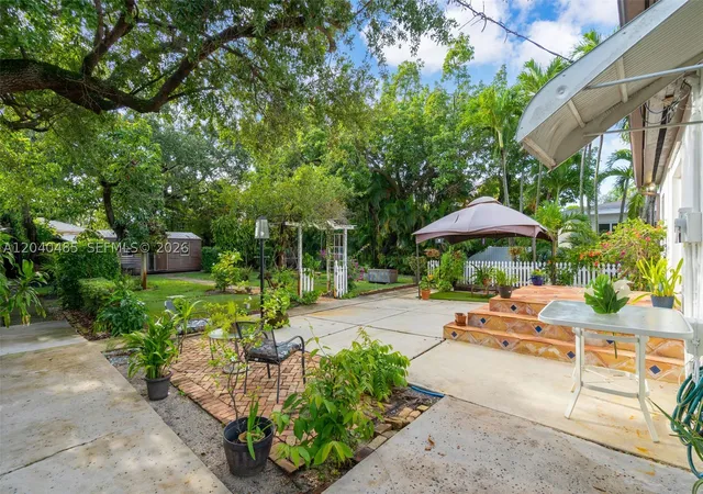 Photo 3 of Sale Pending at 21 Sw 59th Ave, Miami, FL 33144 | MLS# A12040485 | Listing updated on 2026-09-03