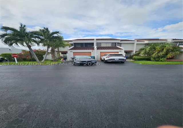 Photo 1 of Sale Pending at 6593 Racquet Club Dr #139, Lauderhill, FL 33319 | MLS# A12067800 | Listing updated on 2026-09-14