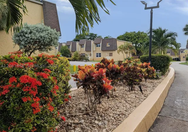 Photo 2 of Condo for sale at 5664 Blueberry Ct #15, Lauderhill, FL 33313 | MLS# A12067858 | Listing updated on 2026-09-02
