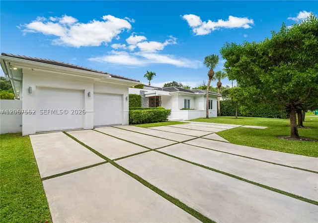 Photo 3 of Single family home for sale at 7101 Sw 60th St, Miami, FL 33143 | MLS# A12067552 | Listing updated on 2026-08-27