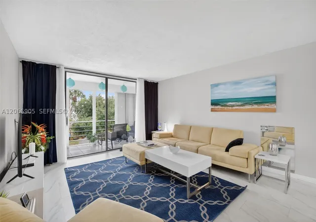 Listing Photo 5 - Condo for sale in building located at 2801 Somerset Dr, Lauderdale Lakes, FL 33311 - Unit #205
