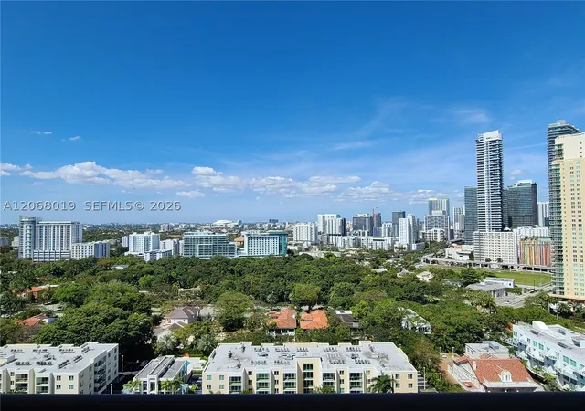 Listing Photo 1 - Condo for sale in building located at 1581 Brickell Ave 2- Prking, Miami, FL 33129 - Unit #1907