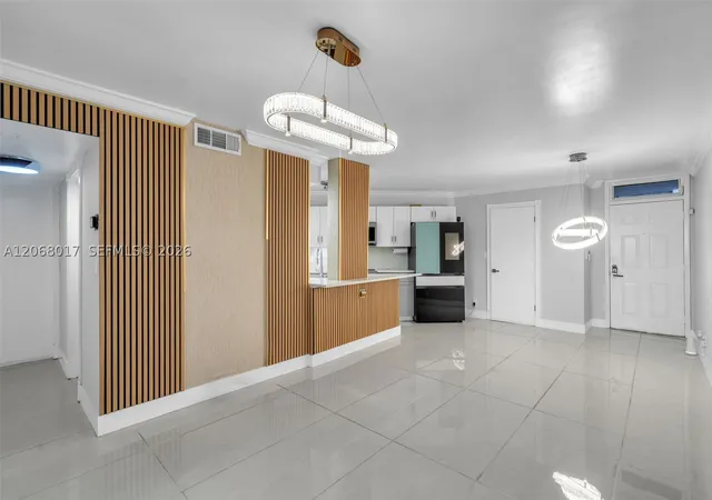 Photo 2 of Sale Pending at 213 Lake Pointe Dr #106, Oakland Park, FL 33309 | MLS# A12068017 | Listing updated on 2026-09-17