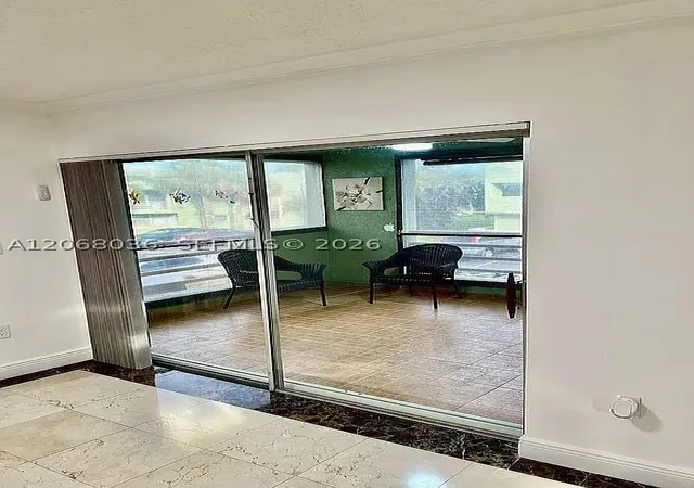 Listing Photo 5 - Condo for sale in building located at 11183 NW 7th St, Miami, FL 33172 - Unit #204-20
