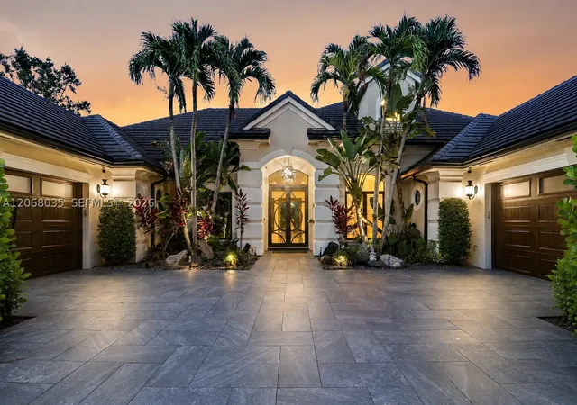 Photo 1 of Single family home for sale at 18989 Se Windward Island Ln, Jupiter, FL 33458 | MLS# A12068035 | Listing updated on 2026-09-02