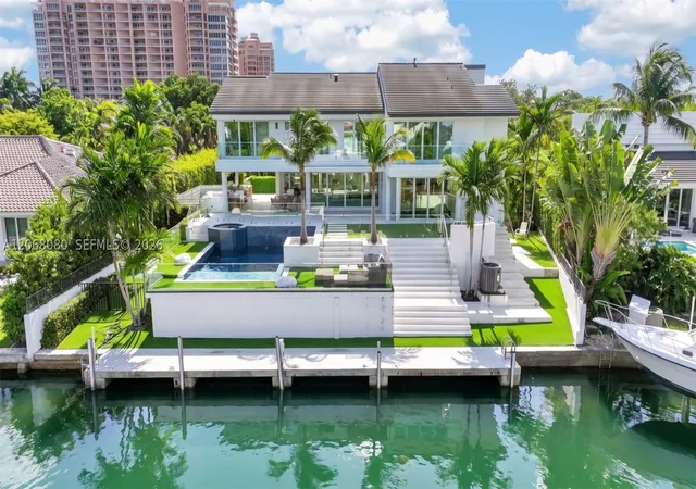 Photo 1 of Mansion for sale at 6819 Sunrise Pl, Coral Gables, FL 33133 | MLS# A12068080 | Listing updated on 2026-09-01