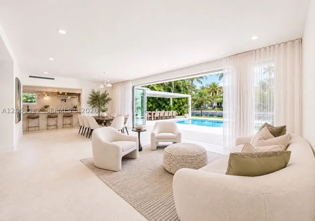 Photo 3 of Single family home for sale at 2273 Bayview Ln, North Miami, FL 33181 | MLS# A12053332 | Listing updated on 2026-09-23