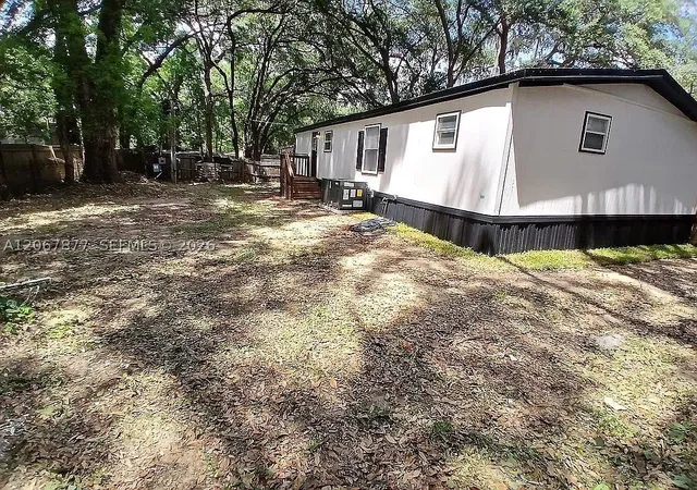 Photo 3 of Manufactured home for sale at 6626 Nw 60 Ct #9 Ocala Fl, Ocala, FL 34482 | MLS# A12067877 | Listing updated on 2026-09-05