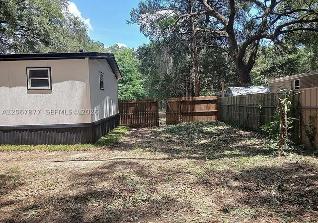 Photo 3 of Manufactured home for sale at 6626 Nw 60 Ct #9 Ocala Fl, Ocala, FL 34482 | MLS# A12067877 | Listing updated on 2026-09-05