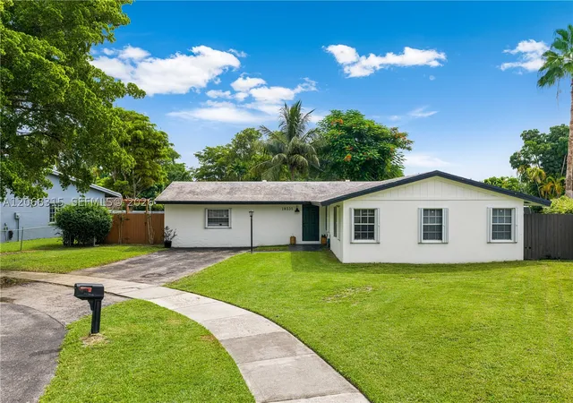 Photo 1 of Single family home for sale at 10331 Sw 130th Ave, Miami, FL 33186 | MLS# A12068315 | Listing updated on 2026-08-31