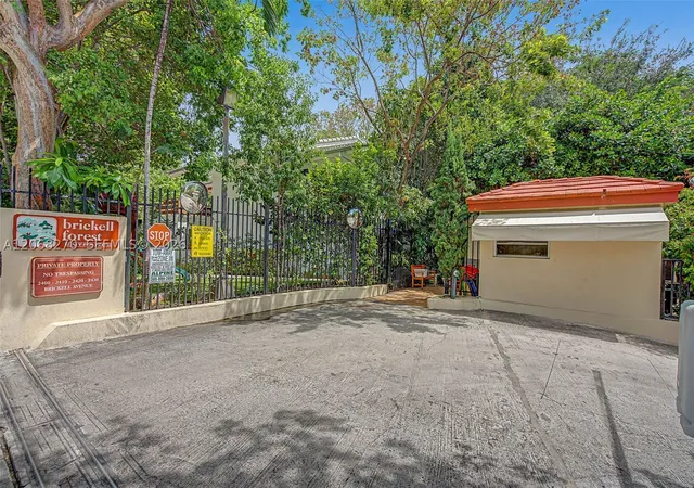 Listing Photo 1 - Condo for sale at Brickell Forest Estates Co, Unit 107D 2400 Brickell Ave, Miami, FL 33129 | Built Year: 1980-1980