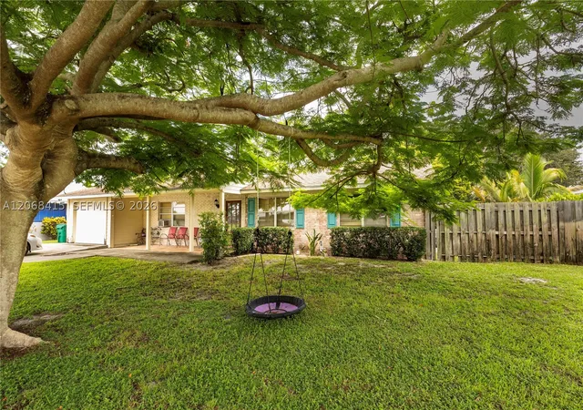 Photo 1 of Sale Pending at 566 N Dover Rd, Tequesta, FL 33469 | MLS# A12068415 | Listing updated on 2026-09-07
