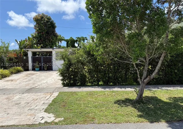 Photo 2 of Single family home for sale at 130 Ne 123rd St, North Miami, FL 33161 | MLS# A12068455 | Listing updated on 2026-09-14