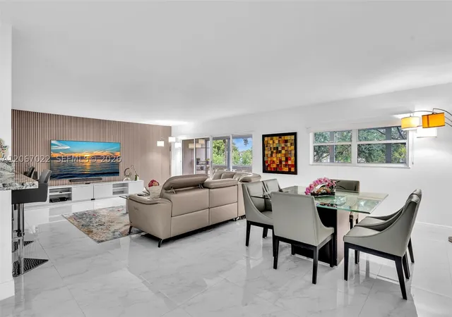 Listing Photo 1 - Condo for sale in building located at 800 NE 195th St, Miami, FL 33179 - Unit #220