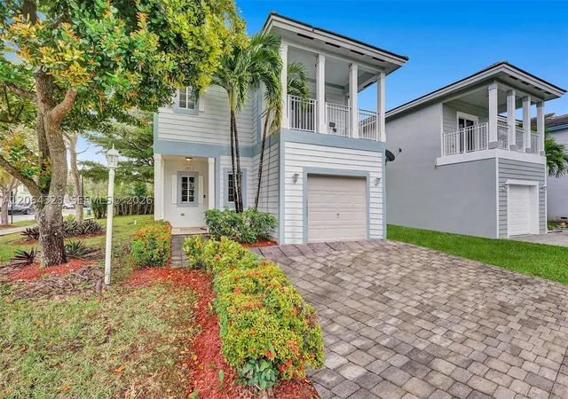 Photo 1 of Single family home for sale at 385 Ne 31st Ave, Homestead, FL 33033 | MLS# A12064323 | Listing updated on 2026-09-11