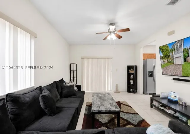 Photo 3 of Single family home for sale at 385 Ne 31st Ave, Homestead, FL 33033 | MLS# A12064323 | Listing updated on 2026-09-11