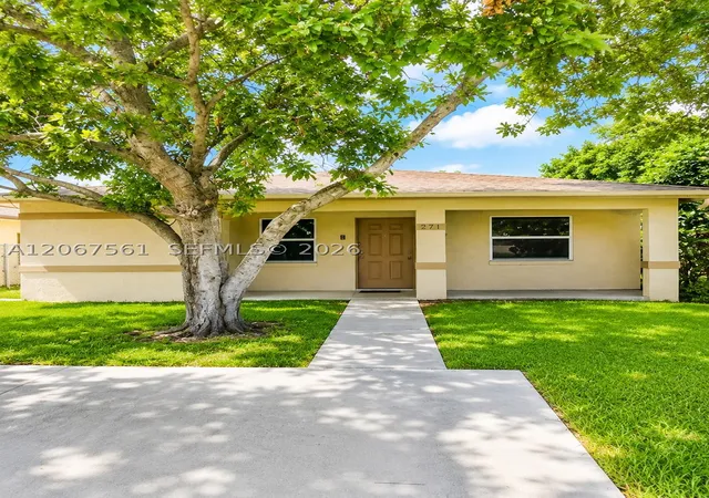 Photo 2 of Sale Pending at 221 Ne 35th St, Oakland Park, FL 33334 | MLS# A12067561 | Listing updated on 2026-09-09
