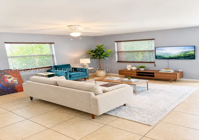 Photo 3 of Sale Pending at 221 Ne 35th St, Oakland Park, FL 33334 | MLS# A12067561 | Listing updated on 2026-09-09