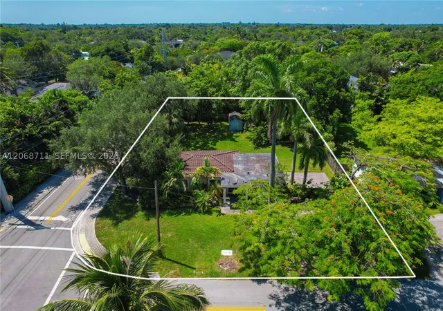 Photo 11 of Single family home for sale at 6200 Sw 78Th St, South Miami, FL 33143 | MLS# A12068711 | Listing updated on 2026-08-31