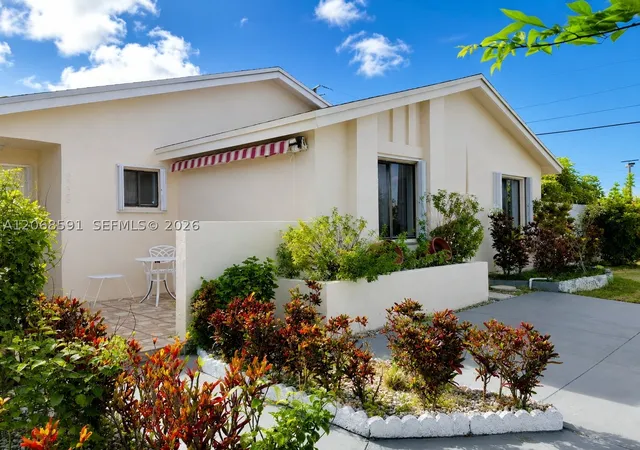 Photo 2 of Sale Pending at 19226 Sw 123rd Ave, Miami, FL 33177 | MLS# A12068591 | Listing updated on 2026-09-06
