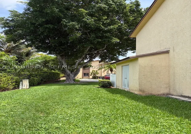 Photo 4 of Sale Pending at 6623 Winfield Blvd #9-4, Margate, FL 33063 | MLS# A12068560 | Listing updated on 2026-09-22