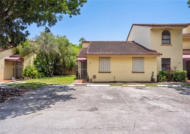 Photo 2 of Condo for sale at 2050 Sw 122nd Ave #21, Miami, FL 33175 | MLS# A12068729 | Listing updated on 2026-09-03
