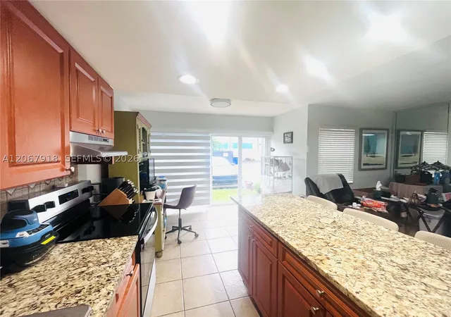 Listing Photo 4 - Condo for sale in building located at 9310 W Flagler St, Miami, FL 33174 - Unit #110A