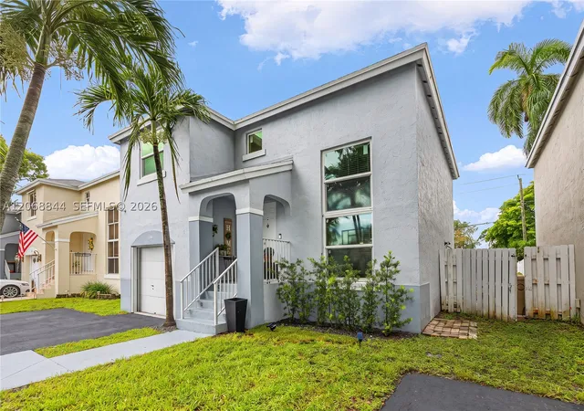 Photo 2 of Single family home for sale at 7216 Sw 44th Ct, Davie, FL 33314 | MLS# A12068844 | Listing updated on 2026-09-12