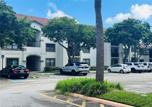Photo 1 of Condo for sale at 650 S Park Rd #26-5, Hollywood, FL 33021 | MLS# A12068949 | Listing updated on 2026-09-01