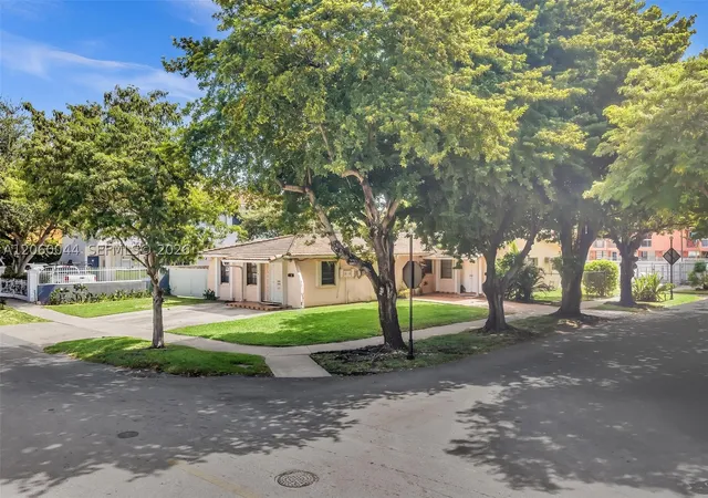 Photo 1 of Multi family home for sale at 39 Sw 114th Ave, Sweetwater, FL 33174 | MLS# A12060044 | Listing updated on 2026-09-14