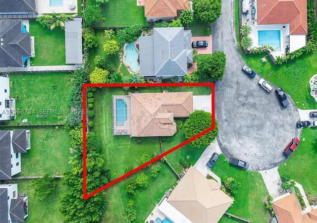 Photo 3 of Single family home for sale at 2835 Se 4th Pl, Homestead, FL 33033 | MLS# A12068754 | Listing updated on 2026-09-13