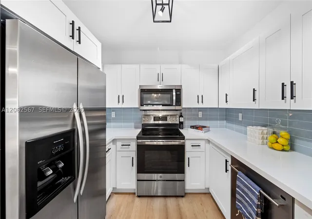 Photo 4 of Condo for sale at 100 Edgewater Dr #138, Coral Gables, FL 33133 | MLS# A12062567 | Listing updated on 2026-09-01