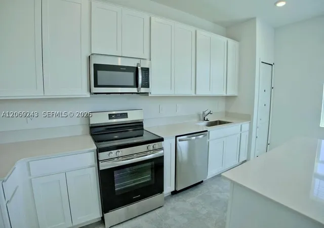 Photo 3 of Townhouse for sale at 2837 Pierr, Davenport, FL 33837 | MLS# A12069243 | Listing updated on 2026-09-14