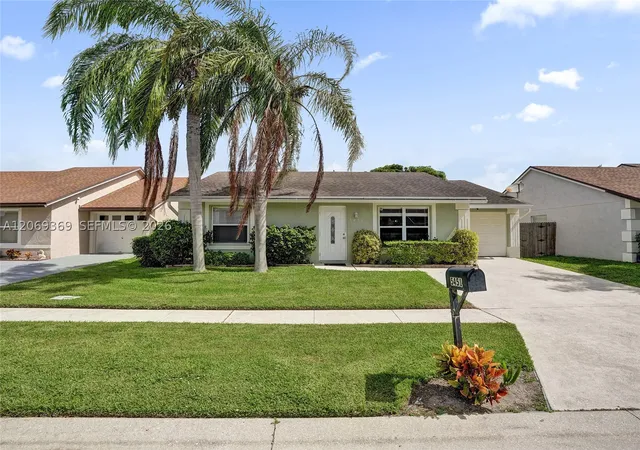 Photo 1 of Single family home for sale at 5451 Chicory Ln, Lake Worth, FL 33463 | MLS# A12069369 | Listing updated on 2026-09-30
