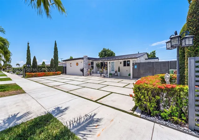 Photo 2 of Single family home for sale at 700 W 51st Pl, Hialeah, FL 33012 | MLS# A12068655 | Listing updated on 2026-09-12