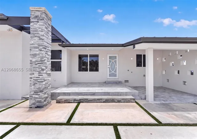 Photo 3 of Single family home for sale at 700 W 51st Pl, Hialeah, FL 33012 | MLS# A12068655 | Listing updated on 2026-09-12