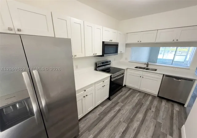 Photo 4 of Sale Pending at 3152 Sw 49Th St #126, Dania Beach, FL 33312 | MLS# A12069402 | Listing updated on 2026-09-15