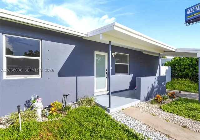 Photo 3 of Single family home for sale at 1854 Lauderdale Manor Dr, Fort Lauderdale, FL 33311 | MLS# A12068638 | Listing updated on 2026-09-08