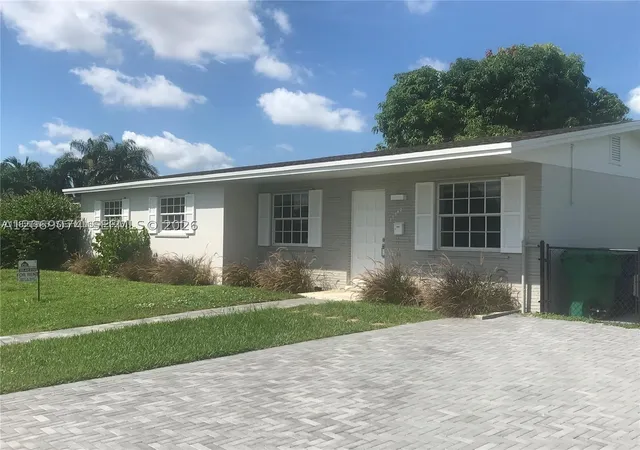 Photo 1 of Single family home for sale at 17940 Nw 85th Ave, Hialeah, FL 33015 | MLS# A12069074 | Listing updated on 2026-09-01